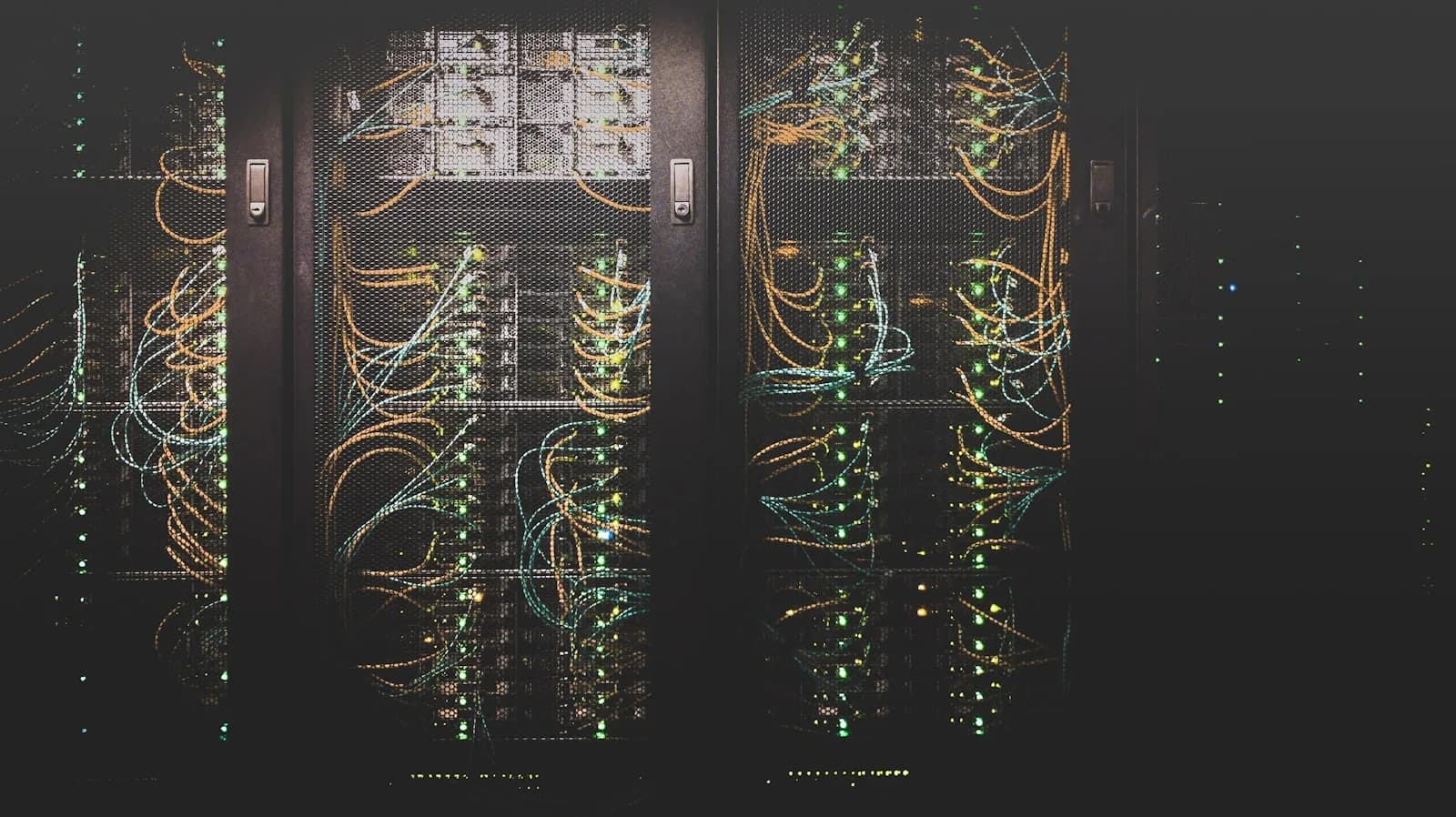 Racks de servidores de un centro de datos
